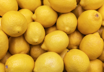 lemons on the market