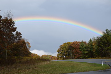 Naklejka premium Rainbow in Shenandoah National Park
