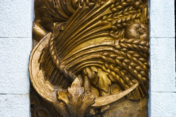 Golden rye sculpture background