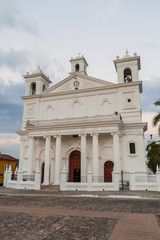 Fototapeta na wymiar Santa Lucia church in Suchitoto, El Salvador