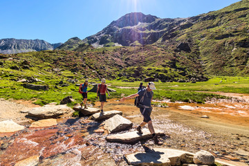Wanderer auf dem Weg zum Pfitscher Joch