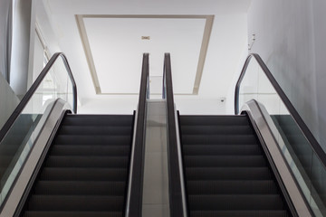 Escalator：エスカレーター・シティ・階段