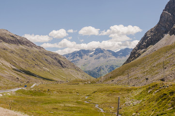 Obraz premium Julierpass, Silvaplana, Engadin, Oberengadin, Passstrasse, Bergstrasse, Graubünden, Alpen, Schweizer Berge, Sommer, Wanderweg, Schweiz