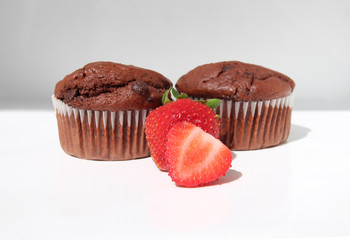 Schokomuffins mit Erdbeere