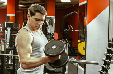 Man workingout in the local gym