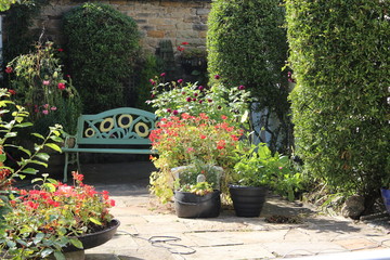 Blumen in einem Garten in England