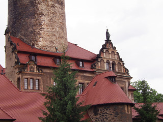 Front zamku obronnego Czocha w Polsce