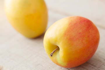 Apple on the wooden.