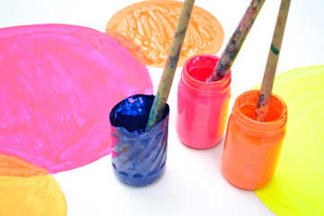 Plots and brushes for coloring