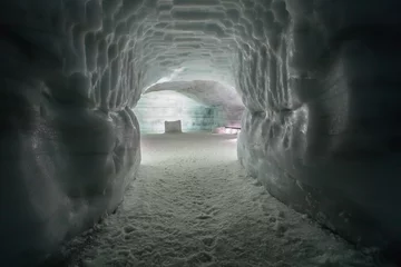 Papier Peint photo Lavable Glaciers Tunnel in Ice Cave in the Langjokull glacier in Iceland