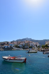 Fototapeta na wymiar Fischereiihafen in Kokkari auf Insel Samos in der Ostägäis - Griechenland 