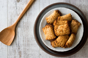 Pastries with Tahini and Sesame / Tahinli Corek