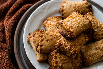 Pastries with Tahini and Sesame / Tahinli Corek