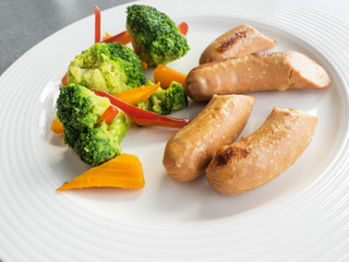 Sausages with vegetables