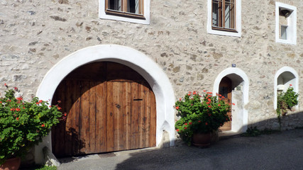 Fototapeta na wymiar Eindrücke aus den Dörfern der Weinlandschaft der Wachau in Österreich