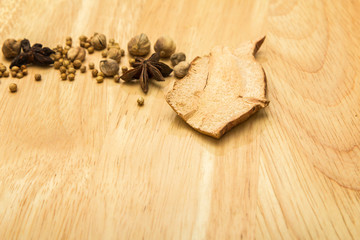 Obraz na płótnie Canvas Dried ginger with Star anise and spices