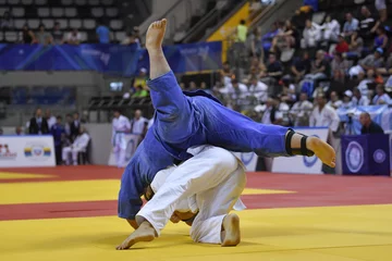 Foto op Plexiglas Male Judoka fighters during Judo competition  © PROMA