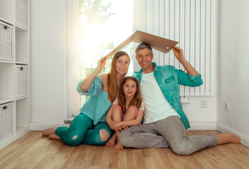 Familie plant hausbau