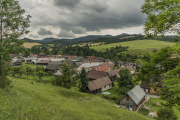 Velky Lipnik village in Pieniny national park © luzkovyvagon.cz