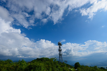 Obraz premium 長野 夏空と陣馬形山