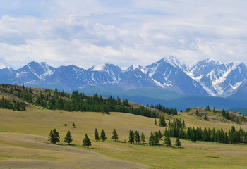 Fototapeta na wymiar Scenic landscape of glaciers of North-Chuyski ridge and Kurai Steppe in Altai mountains. Altay Republic, Siberia, Russia.