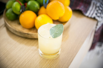 Long Drink auf Bartresen