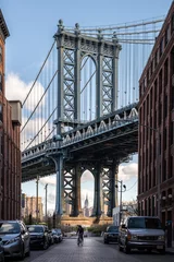 Peel and stick wall murals Brooklyn Bridge Iconic view of the Manhattan bridge in Brooklyn