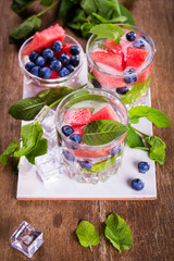 fruit detox water