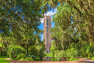 Bok Tower Gardens in Lake Wells, Florida, USA> - obrazy, fototapety, plakaty