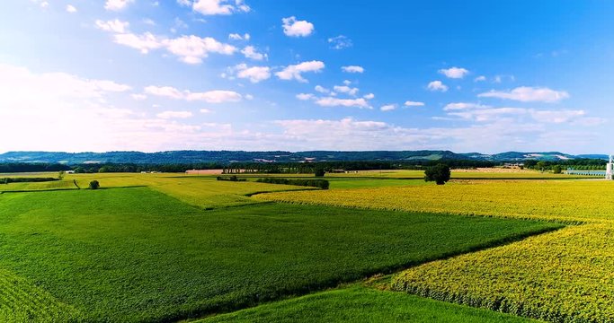 champs en vu a&eacute;rienne film&eacute;s au drone, france 