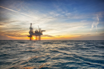 Offshore oil installation 