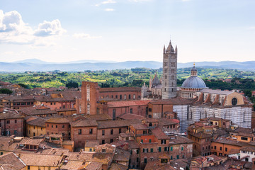 Obraz premium Aerial view with Duomo di Siena