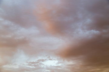 Obraz premium Clouds at sunset as background
