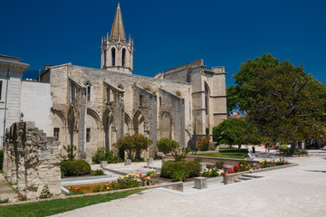 Temple St. Martial