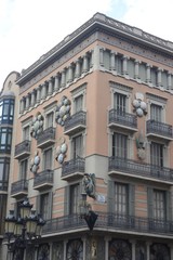 Fototapeta na wymiar Façade parapluie à Barcelone