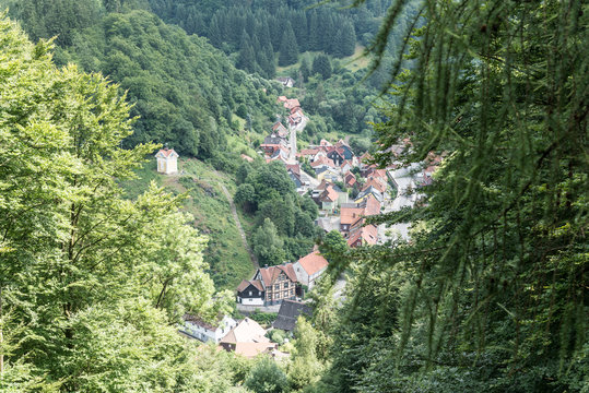 Blick auf den Luftkurort Zorge im S&uuml;dharz vom -Pferdchen-