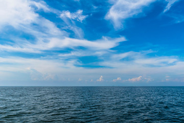 Obraz premium Na środku morza