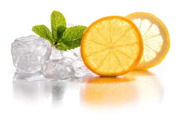 Ice cubes, lemon and orange