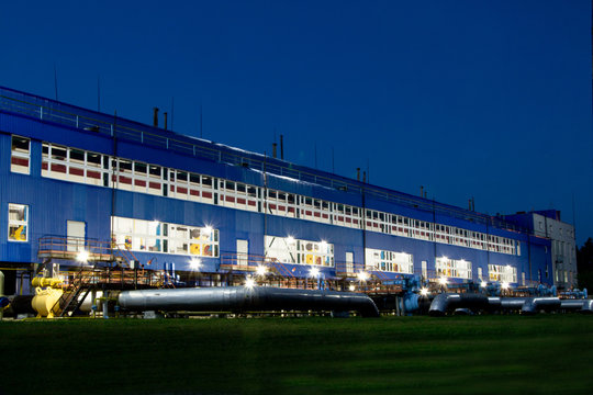 Natural Gas Compressor Station With Pipeline Connections