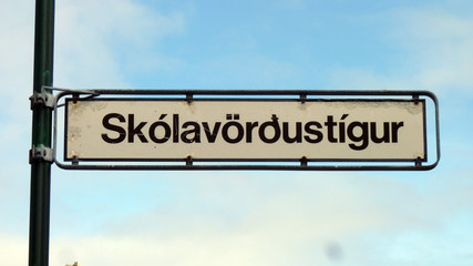 Obraz premium Skólavörðustígur Skolavördustigur Skolavörthustigur Straße in Reykjavik Island