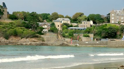 La pointe du Moulinet et Saint-Malo