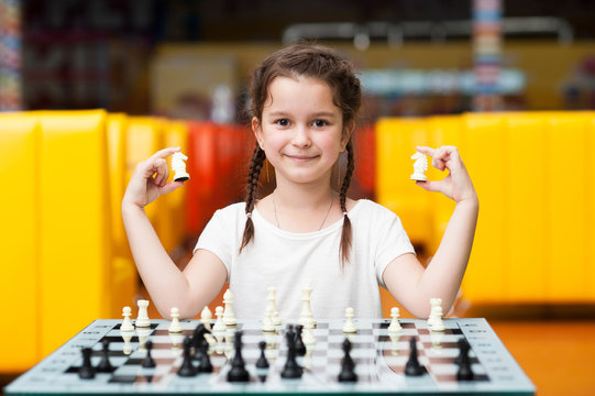 1+ Thousand Child Chess Studio Royalty-Free Images, Stock Photos & Pictures