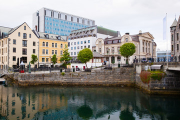 Obraz premium domy miasta Alesund w Norwegii