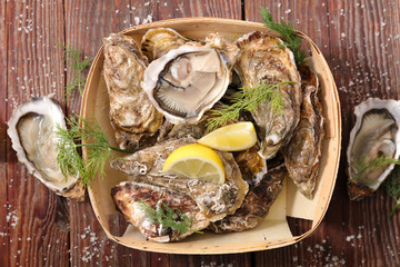 oyster with lemon