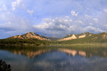 The quiet glory of Pine Lake