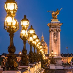 Pont Alexandre III und Invalides in Paris, Frankreich