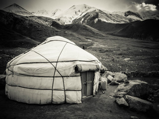 Kyrgyz yurt in the middle of the mountains, Kochkor area, Kyrgyztan