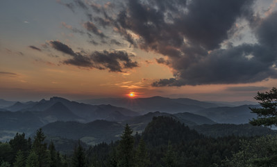 Sunset on Slachovky hill in summer evening © luzkovyvagon.cz