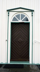 Fünfgiebelhaus mit Kirche im Nationalpark Þingvellir Pingvellir Thingvellir in Island