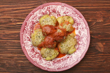 Roasted meatballs with mashed potatoes